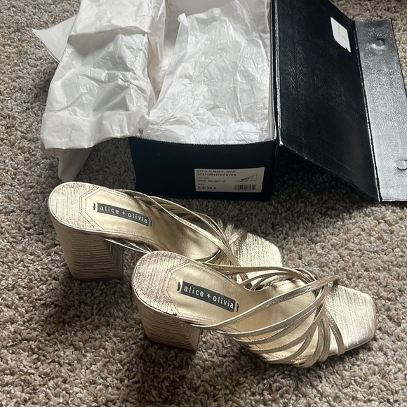 alice + olivia Paven mule 8.5/38.5 - Picture 7 of 10